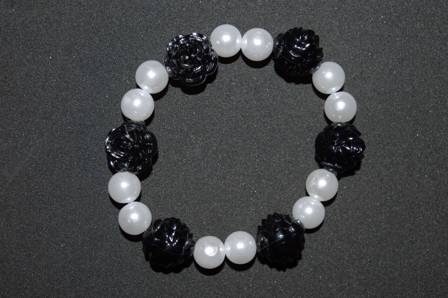 White pearl and black rose bead bracelet