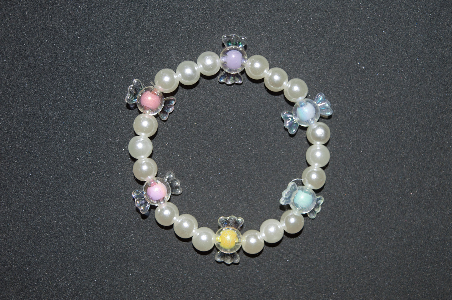 Cream pearl and candy shaped bead bracelet