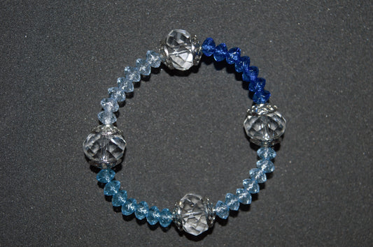 Blue tone and clear faceted bead bracelet