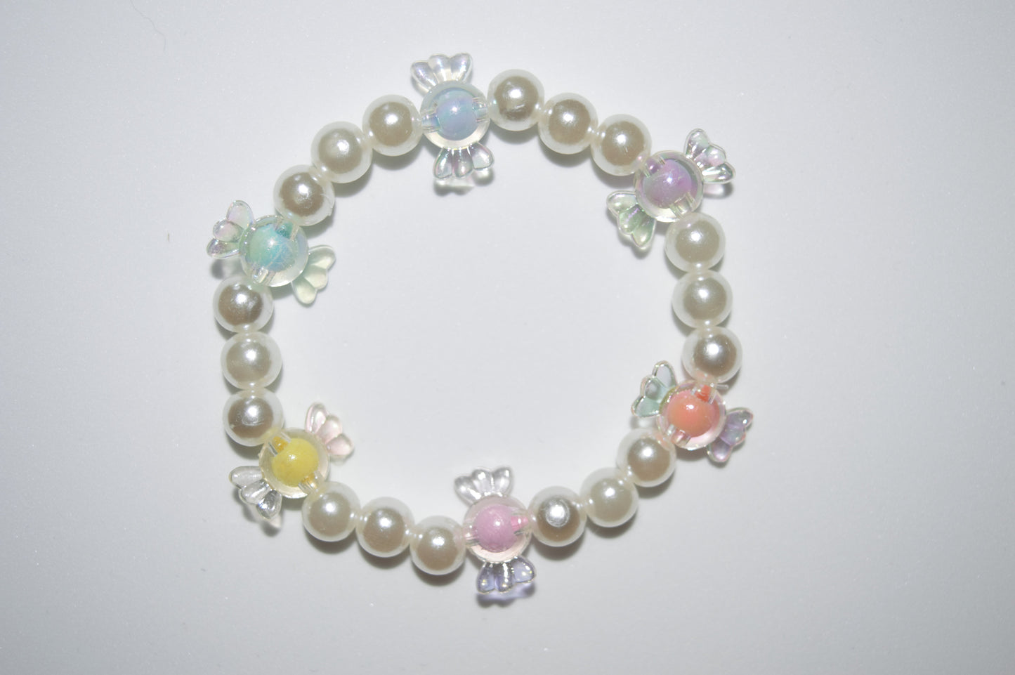Cream pearl and candy shaped bead bracelet