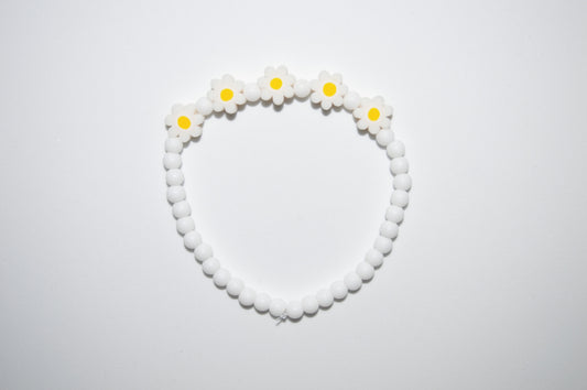 Dainty Daisy bracelet