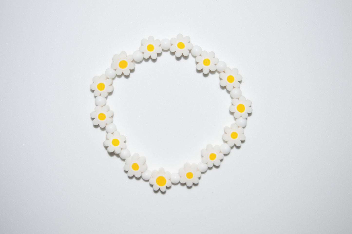 Daisy field bracelet